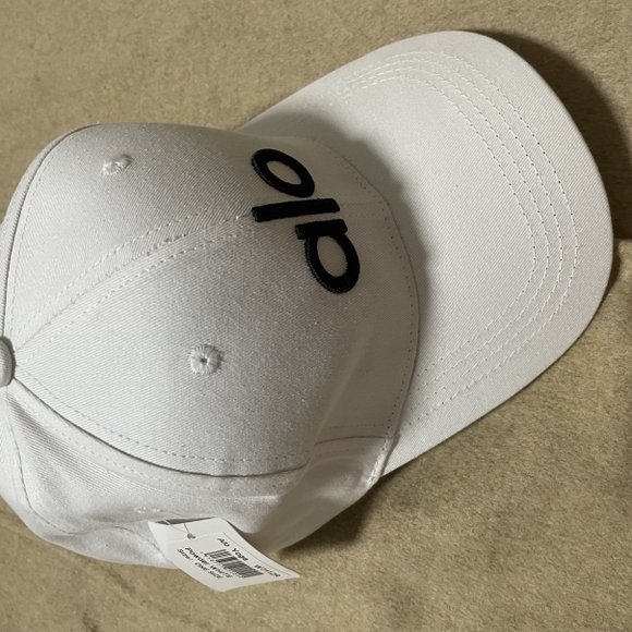 ALO Yoga White Cap with Black Embroidery - Picture 2 of 5